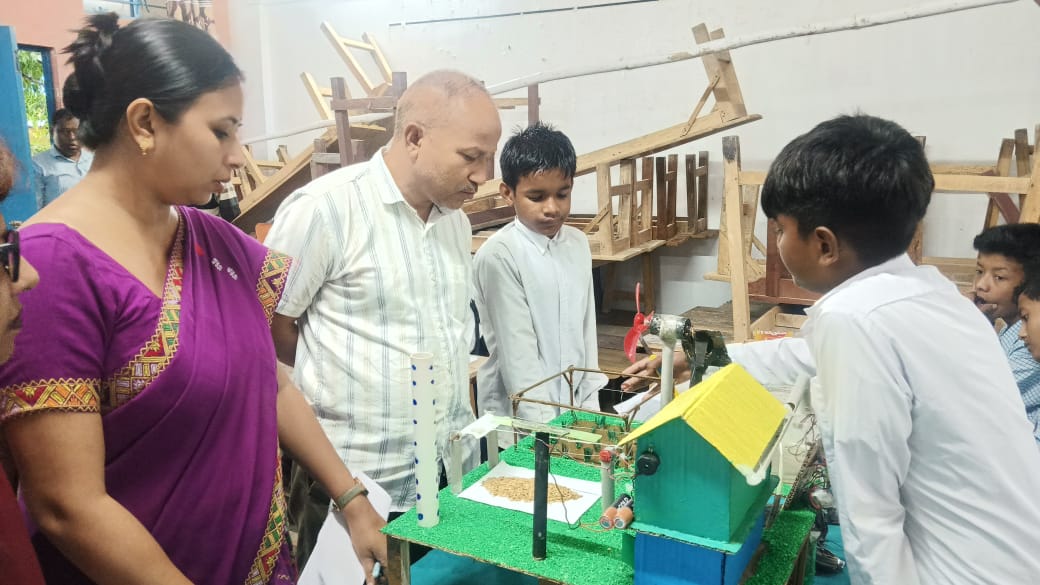 documents/activity_gallery/0006 Science exhibiiton 2024/t.jpg